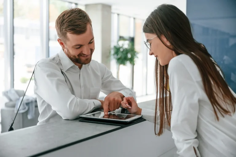 Come rendere l’ingresso dei visitatori efficiente e sicuro